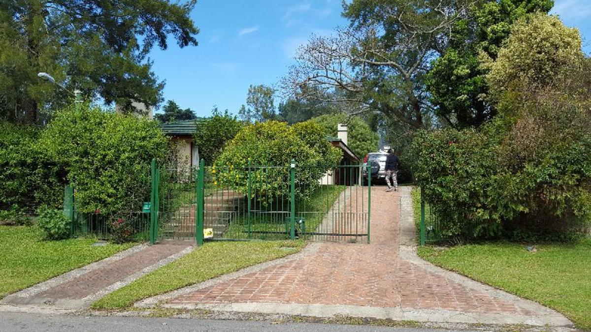 Casa de 4 dormitorios en Maldonado, Uruguay No. 248
