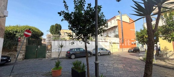 2 rooms Commercial property in Pomigliano d'Arco, Italy No. 22039 12