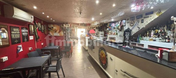 2 rooms Commercial property in Pomigliano d'Arco, Italy No. 22039 4