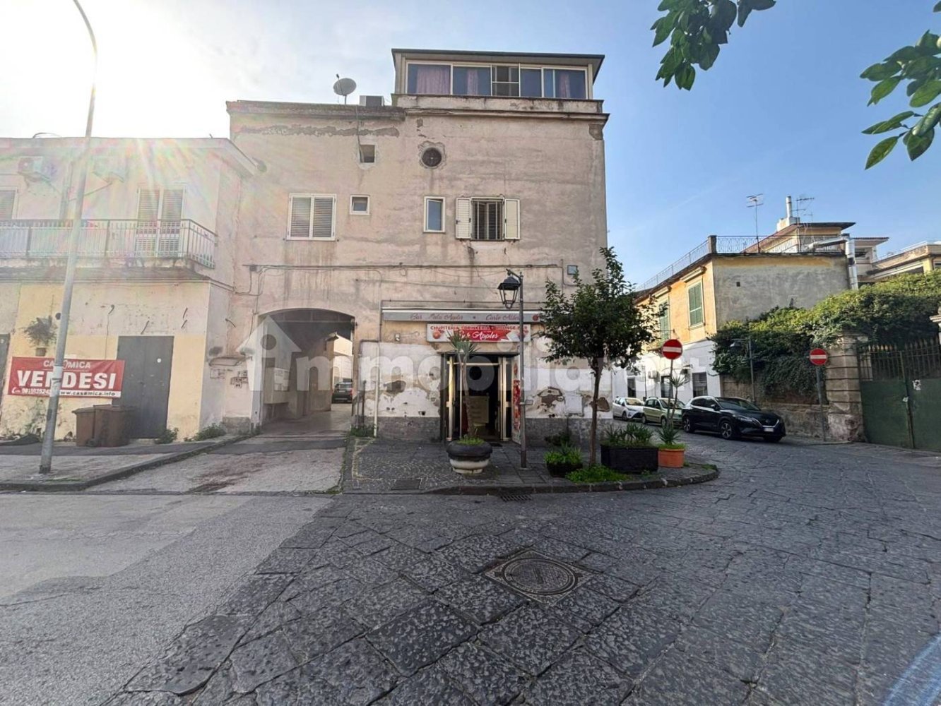 2 rooms Commercial property in Pomigliano d'Arco, Italy No. 22039