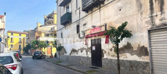 2 rooms Commercial property in Pomigliano d'Arco, Italy No. 22039 3