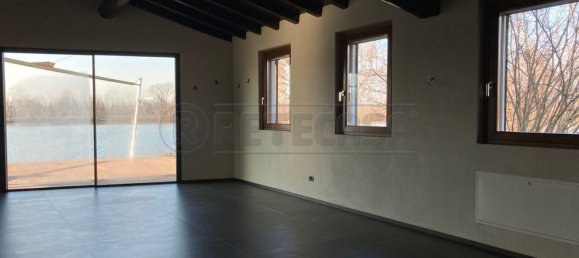 250m² Commercial property in Milan, Italy No. 246932 26