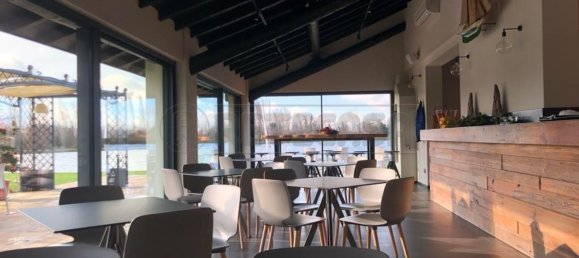 250m² Commercial property in Milan, Italy No. 246932 10