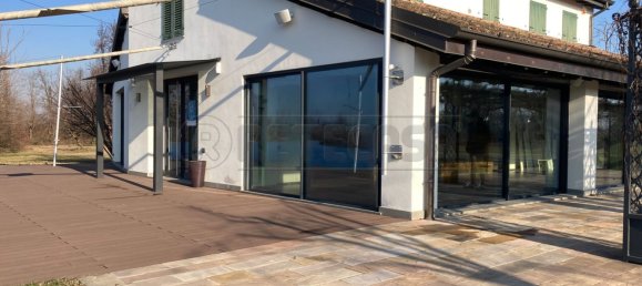 250m² Commercial property in Milan, Italy No. 246932 21