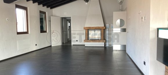 250m² Commercial property in Milan, Italy No. 246932 25