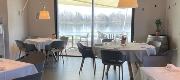 250m² Commercial property in Milan, Italy No. 246932 11