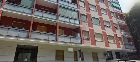 Apartamento de 3 habitaciónes en Sesto San Giovanni, Italy No. 264882 2