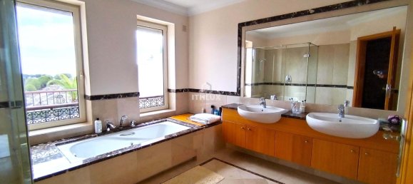 Вилла с 4 спальнями в Вила Нова де Касела, Португалия № 57642 14