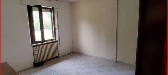 Квартира с 3 комнатами в Лавена Понте Треза, Италия № 179931 11