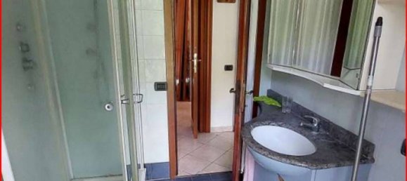 Квартира с 3 комнатами в Лавена Понте Треза, Италия № 179931 9