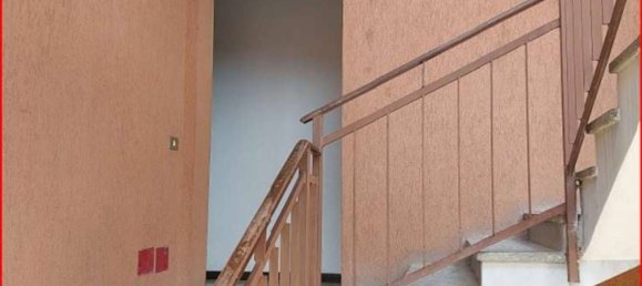 Квартира с 3 комнатами в Лавена Понте Треза, Италия № 179931 3