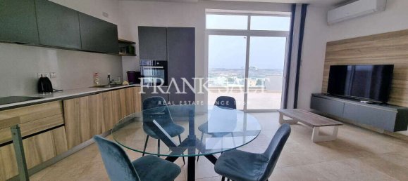 2 chambres Penthouse à Saint Paul's Bay, Malta No. 7589 3