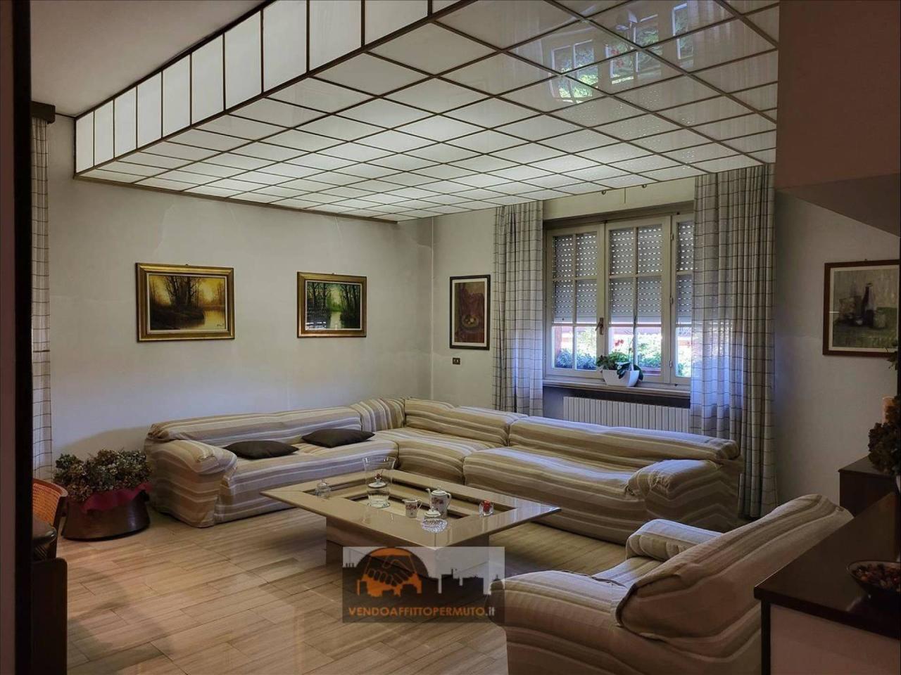 Villa de 3 divisões em Chiari, Italy N.º 90089