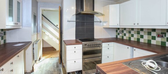 3 bedrooms House in Abergavenny, United Kingdom No. 2567 6