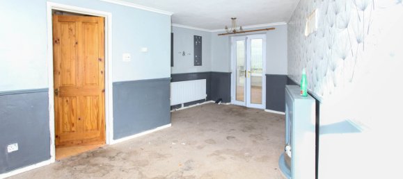 3 bedrooms House in Abergavenny, United Kingdom No. 2567 4