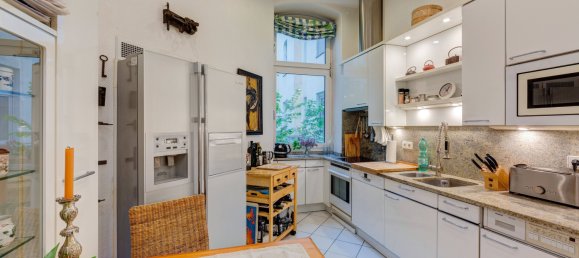 Квартира с 7 комнатами в Шёнеберг, Германия № 20318 3