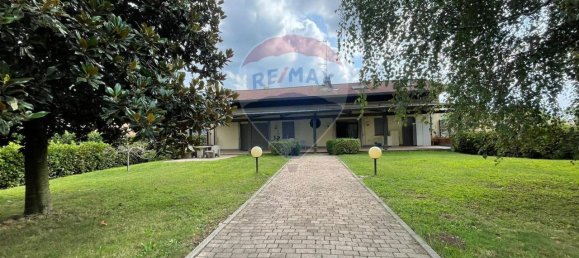 11 rooms Building in Divignano, Italy No. 156931 34