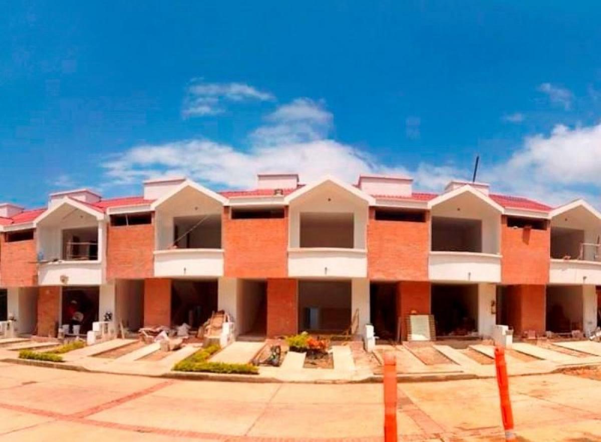 3 bedrooms House in Cundinamarca, Colombia No. 1057