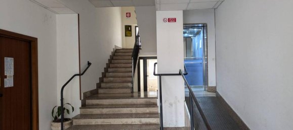 3 rooms Apartment in Taranto, Italy No. 33285 3