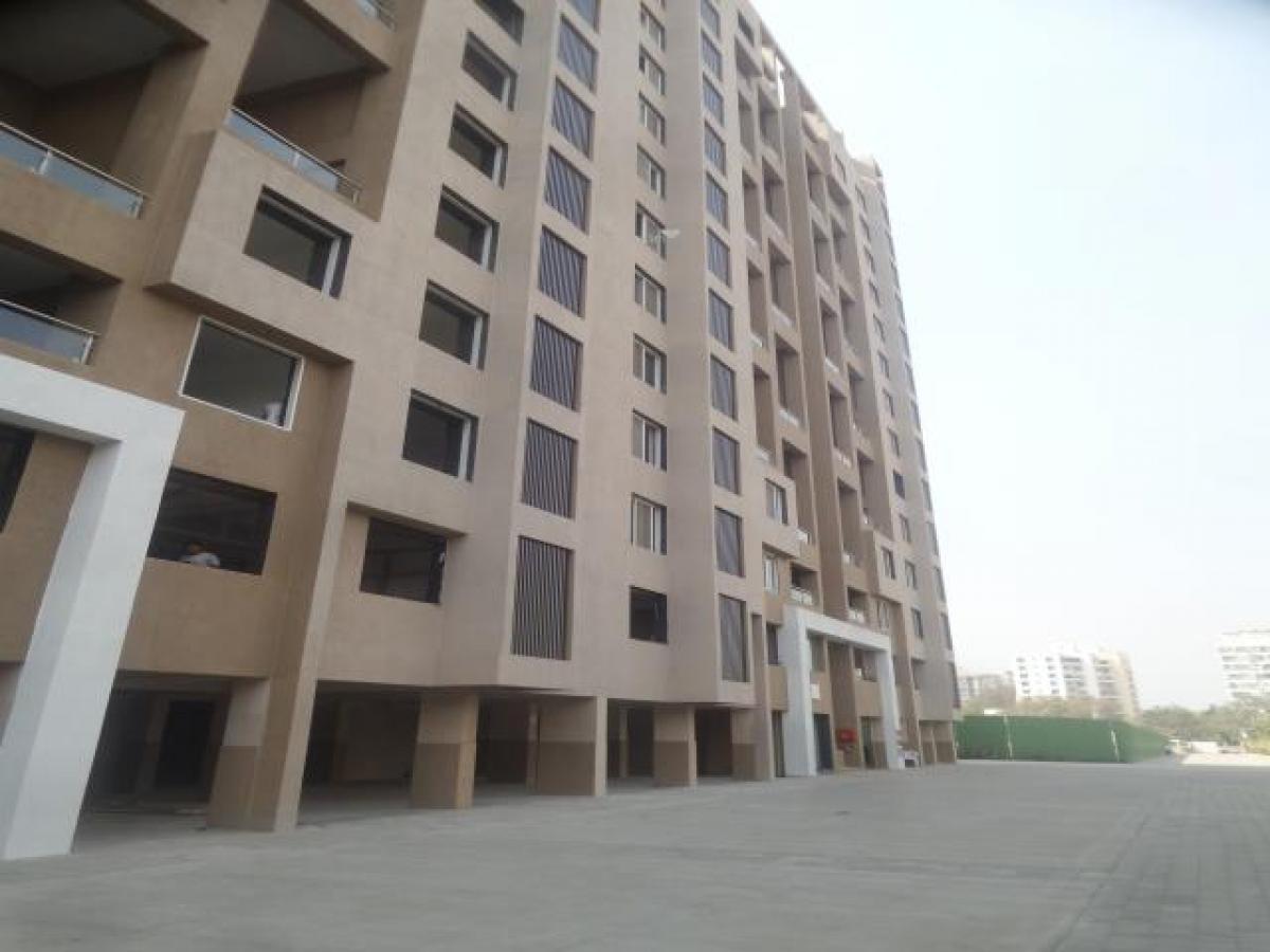 3 bedrooms House in Pune, India No. 12992