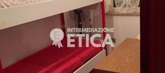 3-salle Appartement à Parabiago, Italy No. 274970 10