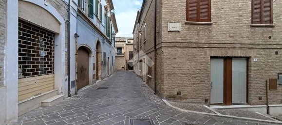 4 bedrooms House in Atri, Italy No. 345383 30