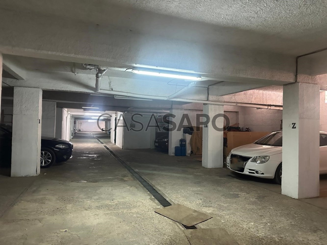 14m² Garage in Quelfes, Portugal No. 201063