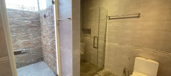 Café/restaurante de 2 dormitorios en Hua Hin, Thailand No. 6295 4