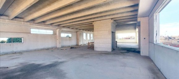 658m² Warehouse in Cigliano, Italy No. 369904 25