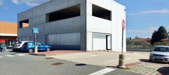 658m² Warehouse in Cigliano, Italy No. 369904 6