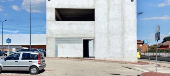 658m² Warehouse in Cigliano, Italy No. 369904 10