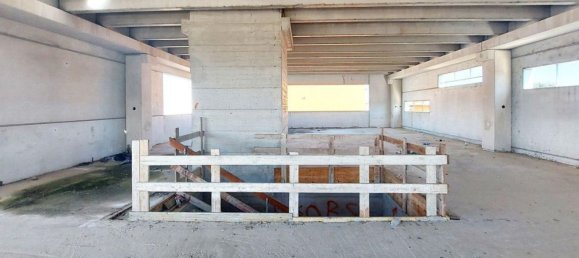 658m² Warehouse in Cigliano, Italy No. 369904 26