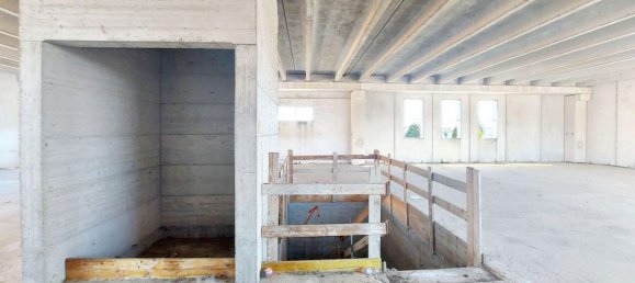 658m² Warehouse in Cigliano, Italy No. 369904 23