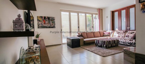 4 bedrooms Villa in Tersefanou, Cyprus No. 991 7