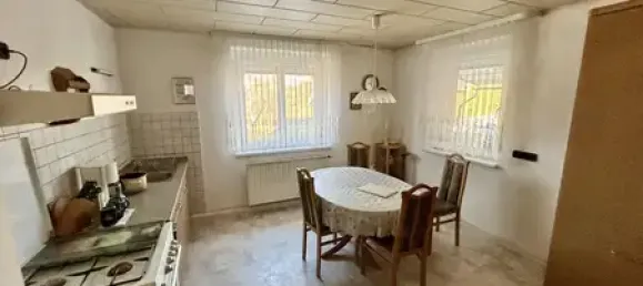 Casa de 3 dormitorios en Sonneberg, Germany No. 127394 5