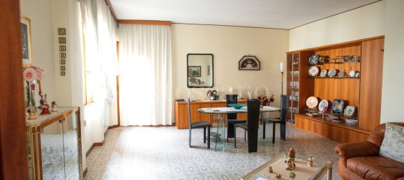 6 rooms Apartment in Cagliari, Italy No. 285108 4