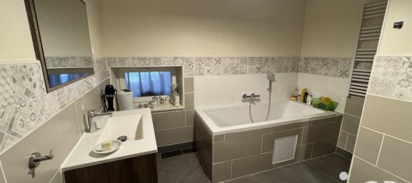 4 bedrooms House in Langres, France No. 58139 3