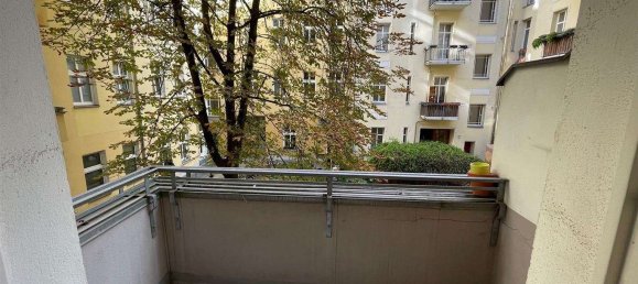 Квартира с 2 спальнями в Фридрихсхайн, Германия № 38600 3