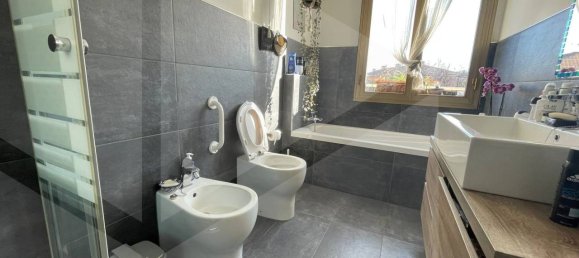 4-Zimmer Wohnung in Bologna, Italy, Nr. 18863 31