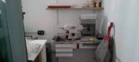 Propriété commerciale à Busto Arsizio, Italy 398m² No. 360947 5