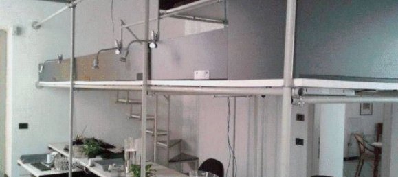 Propriété commerciale à Busto Arsizio, Italy 398m² No. 360947 7