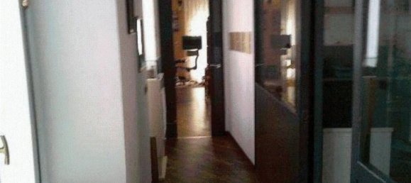 Propriété commerciale à Busto Arsizio, Italy 398m² No. 360947 4