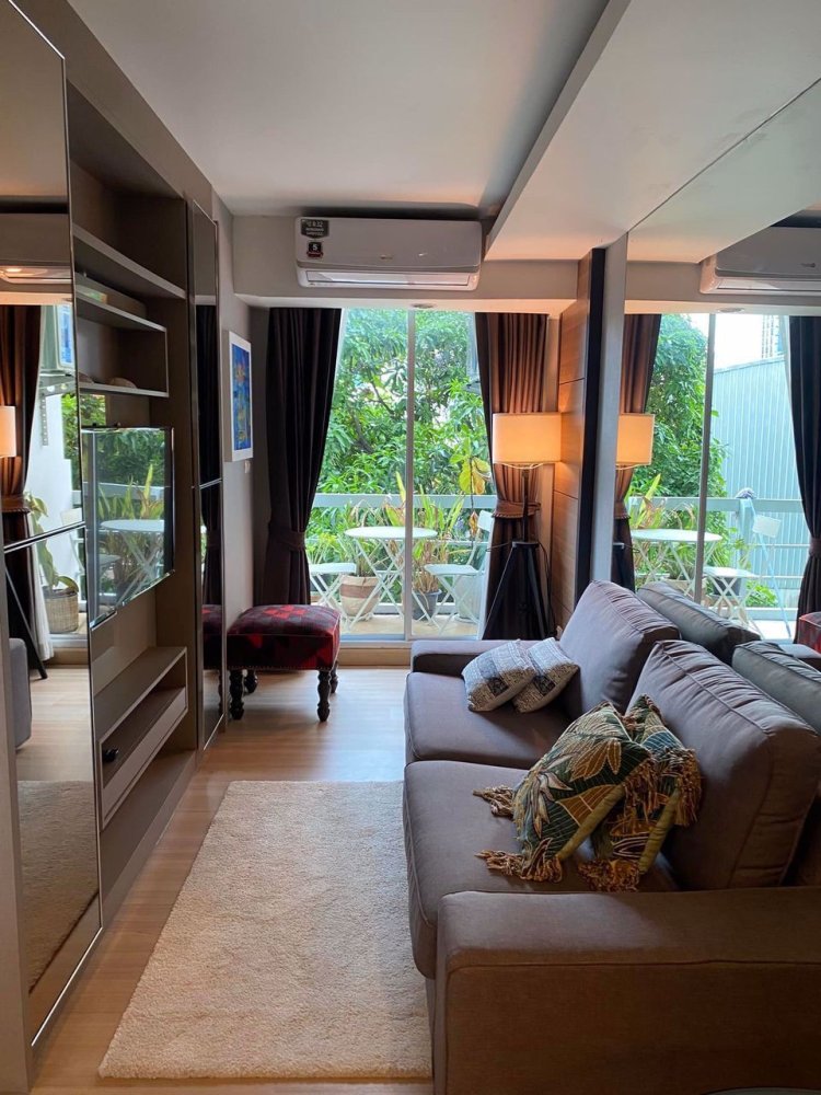 1 chambre Condo à Khlong Toei, Thailand No. 4487