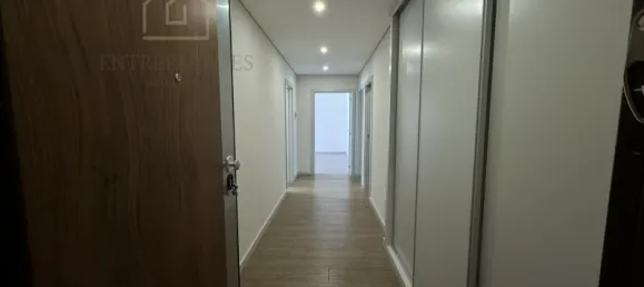 3 bedrooms Apartment in Porto, Portugal No. 104929 34