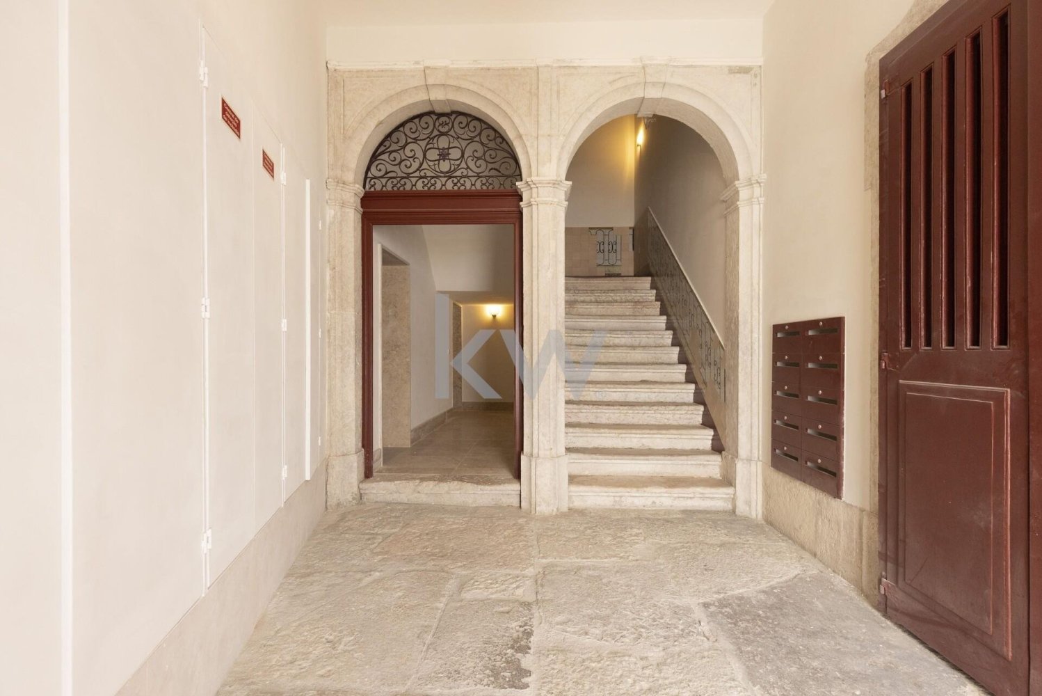 2 bedrooms Apartment in Lisbon, Portugal No. 136603