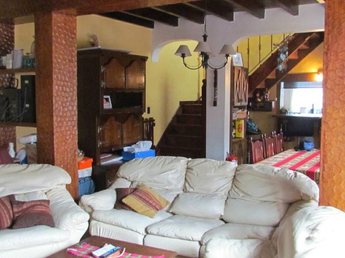 3 bedrooms House in Mar del Plata, Argentina No. 86871
