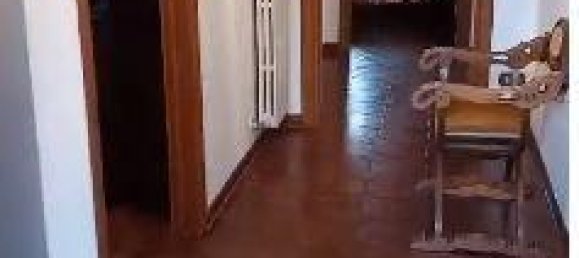 Casa de 6 divisões em Massa, Italy N.º 160845 5