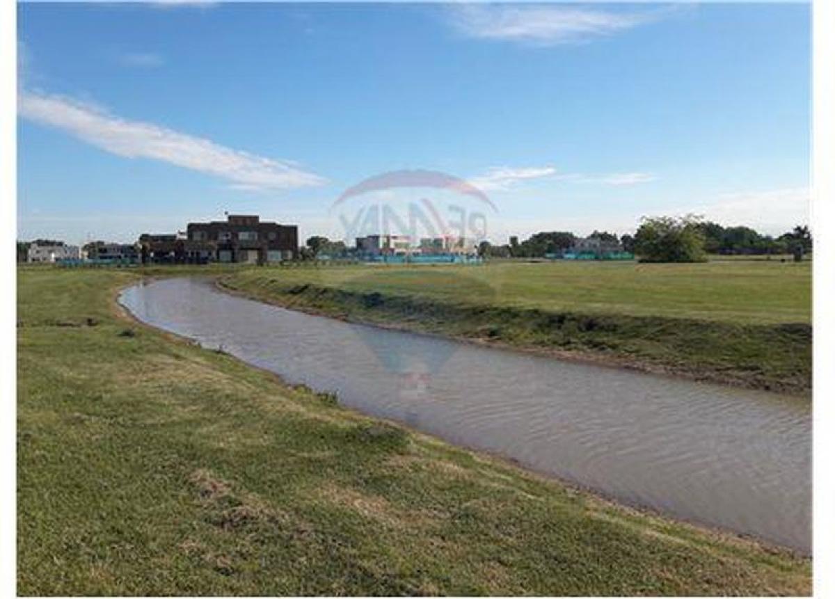 Terreno en General Rodríguez, Argentina No. 111546