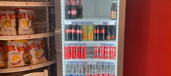 Gewerbliche Immobilie in Qualiano, Italy 45m², Nr. 254549 2