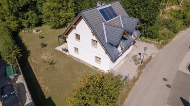 Дом с 4 комнатами в Кастен бай Бёхаймкирхен, Австрия № 240263